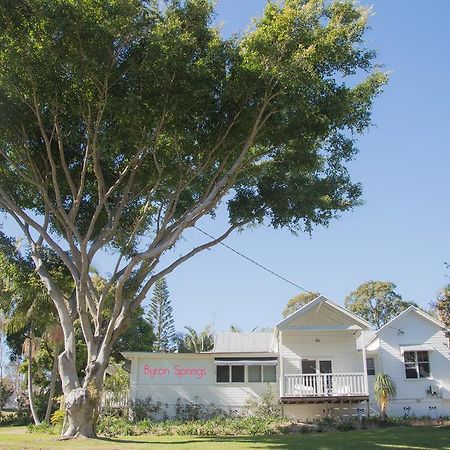 Hotel Byron Springs Byron Bay Exterior foto